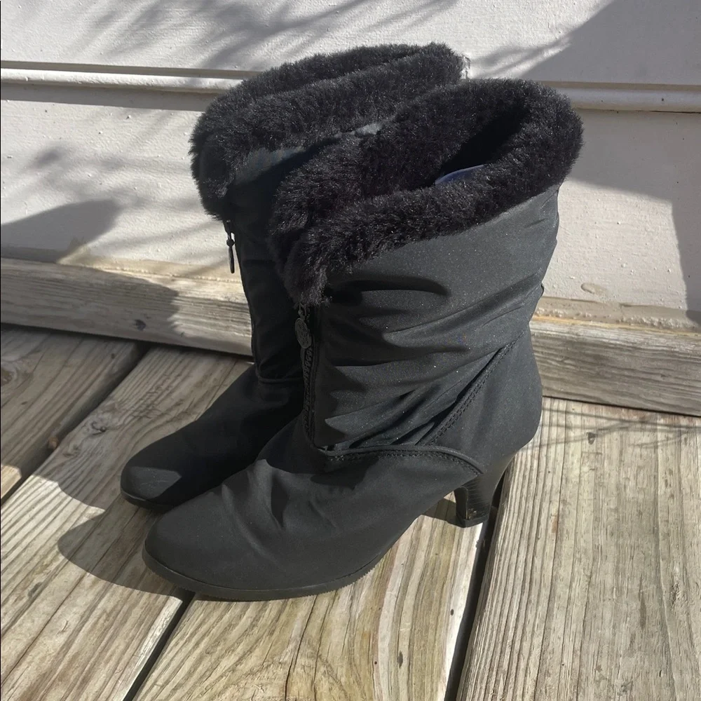 Cold Remedy Black Faux Fur Water-Resistant Mid-Calf Winter Boots Size 5M